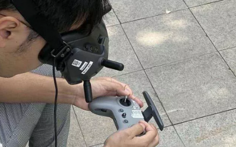 大疆穿越機(jī)來了！？DJI FPV COMBO諜照流出